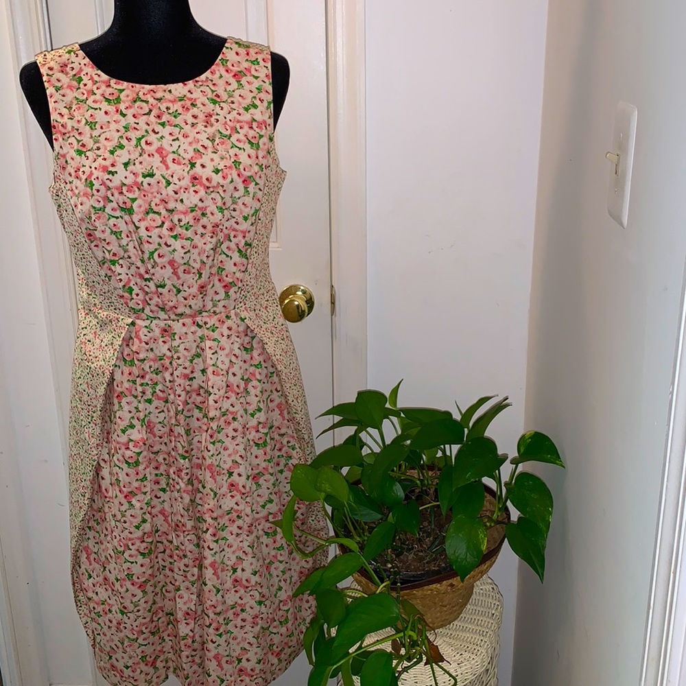 Never worn - Talbots Pink and Green Pattern Floral Dress size 8